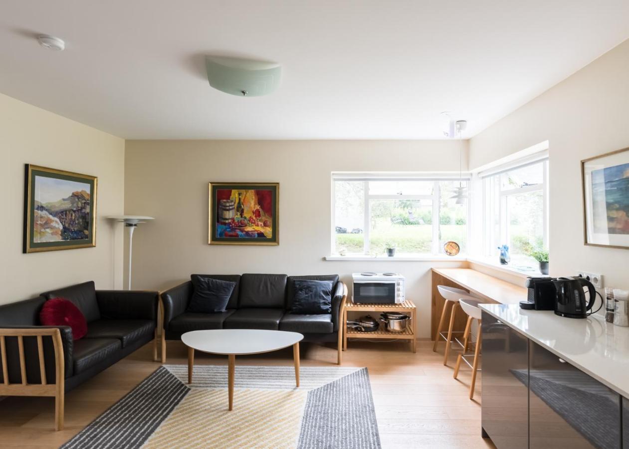 Guesthouse Akureyri - Apartments Near Down Town Ngoại thất bức ảnh