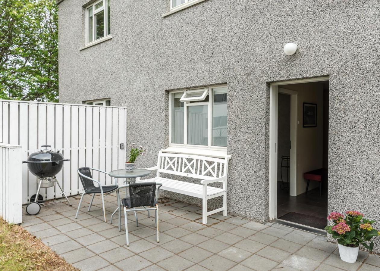 Guesthouse Akureyri - Apartments Near Down Town Ngoại thất bức ảnh